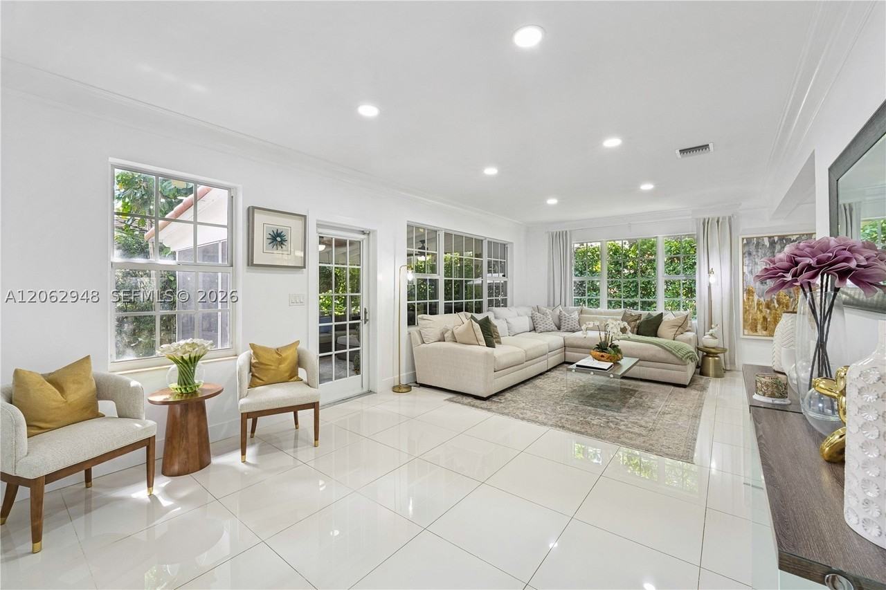 420 Aledo Ave - Photo 3 of 41