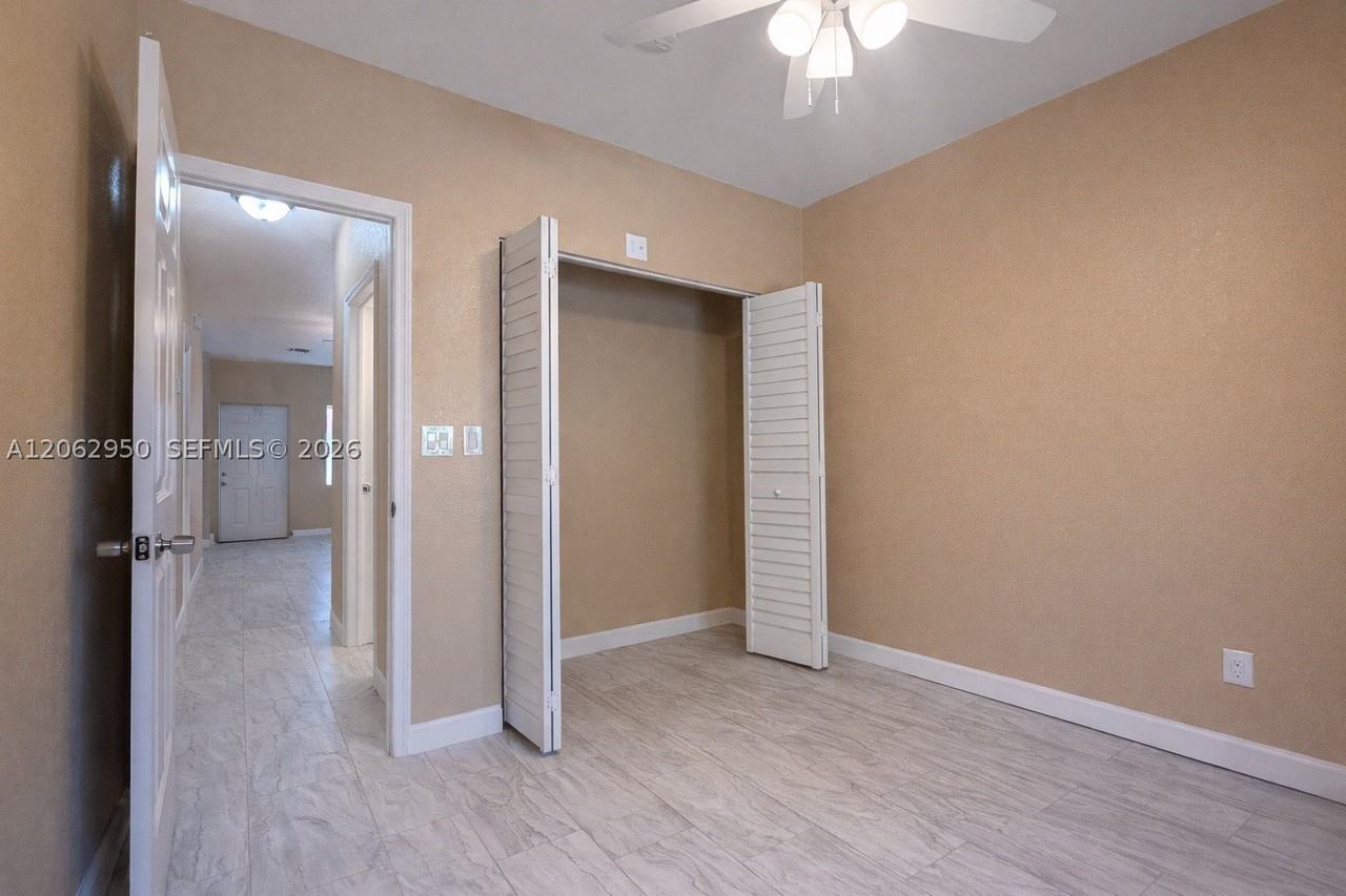 1015 Nw 8th Ave #B - Photo 6 of 25