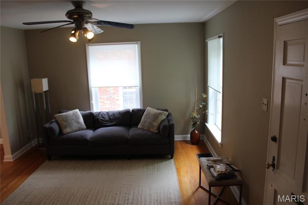 1119 Sanford Ave - Photo 4 of 27