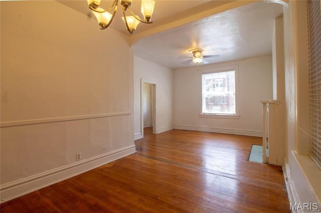 3857 Botanical Ave - Photo 3 of 8