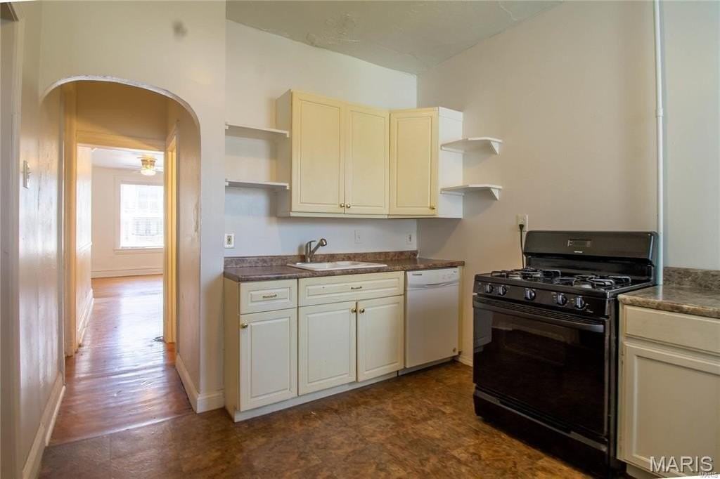3857 Botanical Ave - Photo 4 of 8