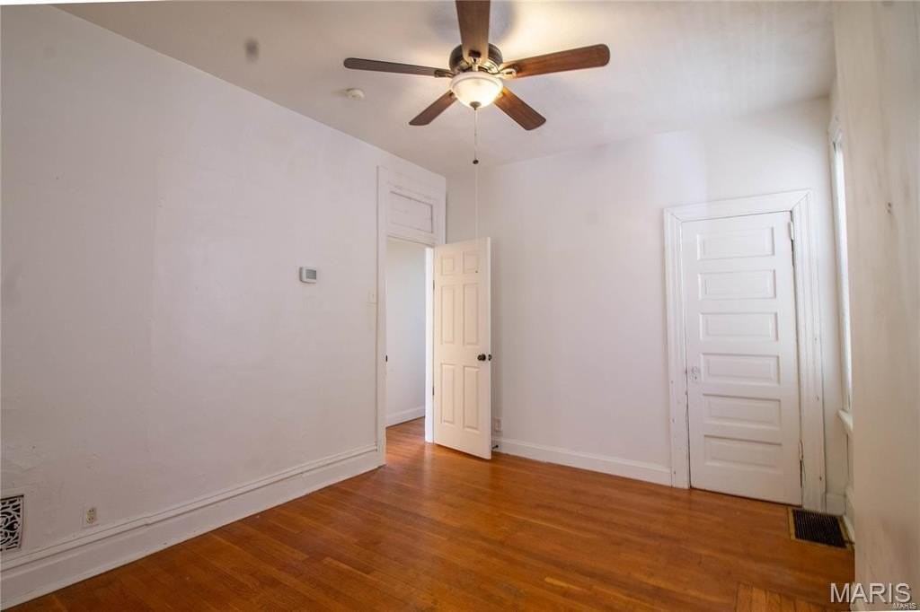 3857 Botanical Ave - Photo 6 of 8