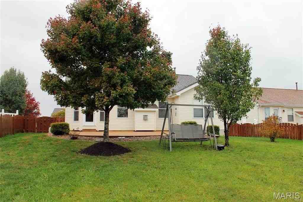 1972 Briarfield Dr - Photo 2 of 26