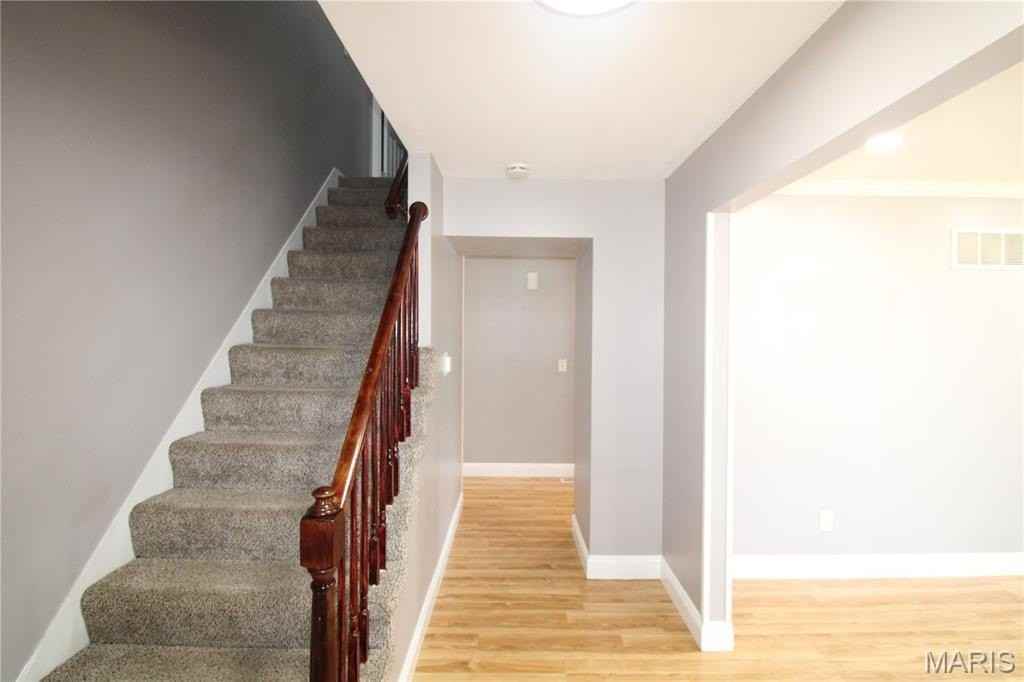 912 Oakwood Farms Ln - Photo 5 of 40