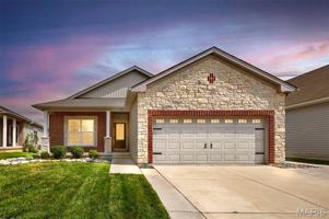 featured image of 15 Country Trail Ct