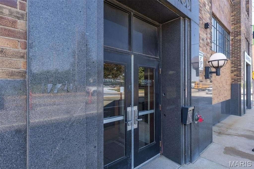1720 Chouteau Ave #103 - Photo 3 of 30