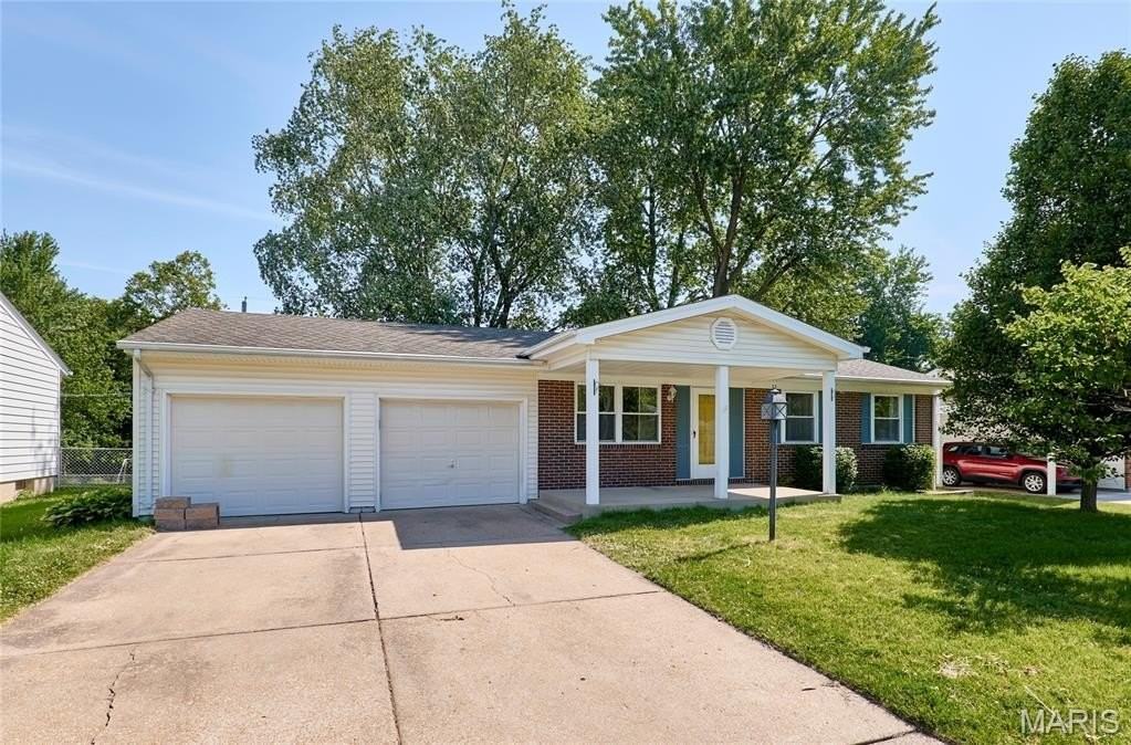 3248 Janton Ln - Photo 2 of 33