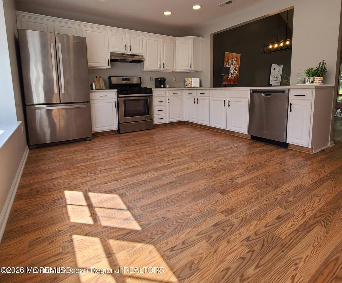 7904 Normandy Dr #6808 - Photo 3 of 13