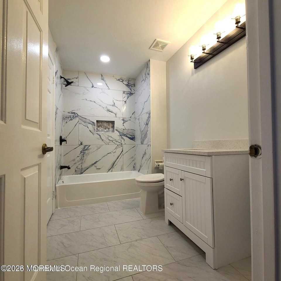7904 Normandy Dr #6808 - Photo 7 of 13