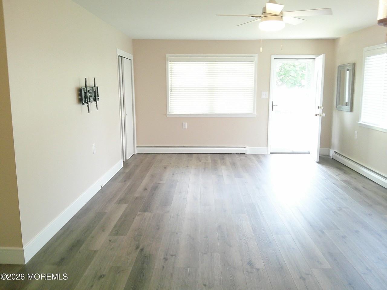 75 Montserrat St - Photo 5 of 26