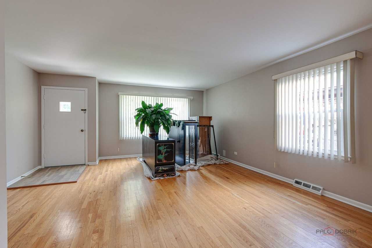 334 Euclid Ave - Photo 6 of 42