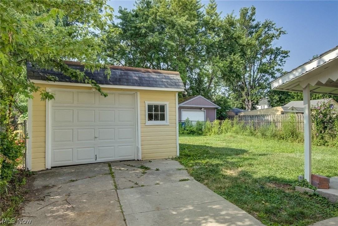 13117 Wilton Ave - Photo 2 of 29