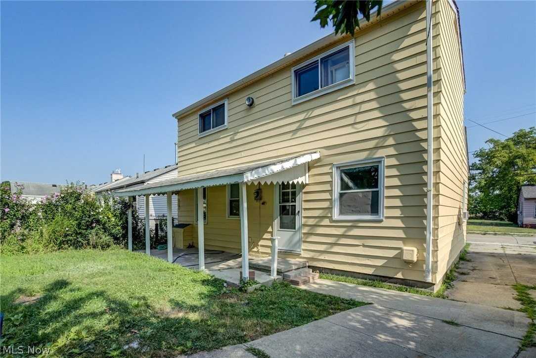 13117 Wilton Ave - Photo 3 of 29