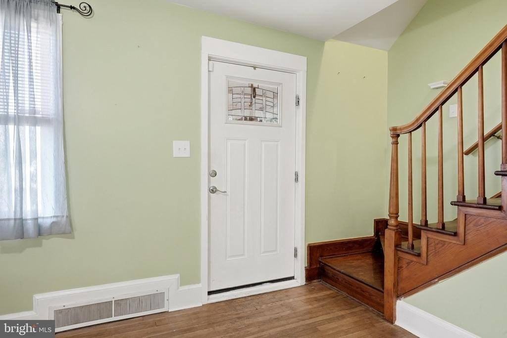 407 Manassas Ave - Photo 5 of 50