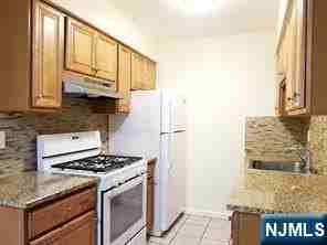 280 Undercliff Ave #2 - Photo 5 of 16