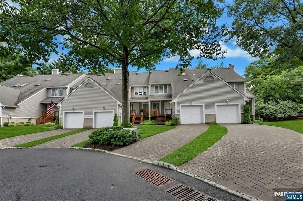 35 Reagan Way #635B