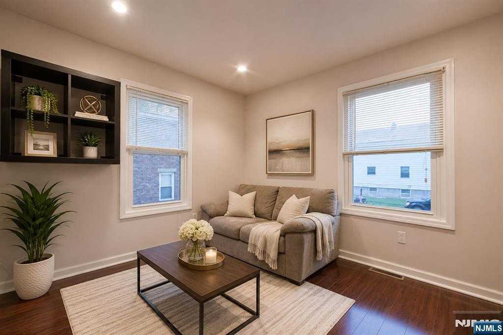 2 Cottage Pl #4 - Photo 6 of 13