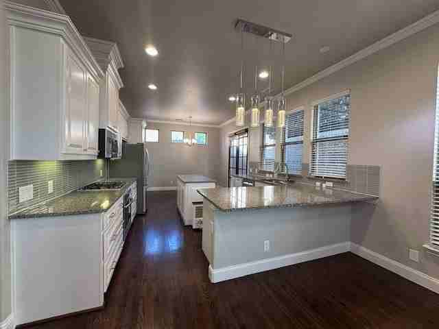 2524 Bill Moses Pkwy - Photo 6 of 19
