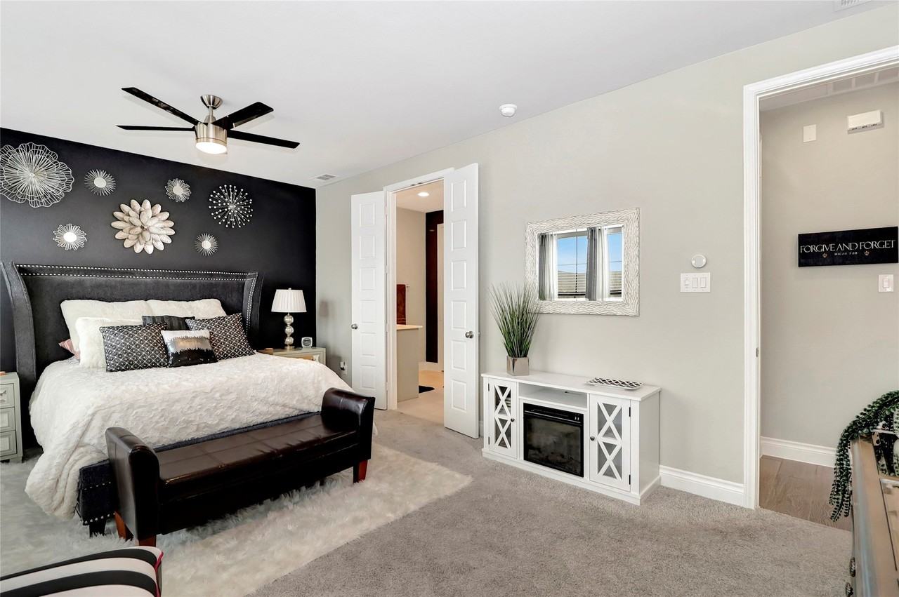 14173 Walsh Ave - Photo 3 of 25