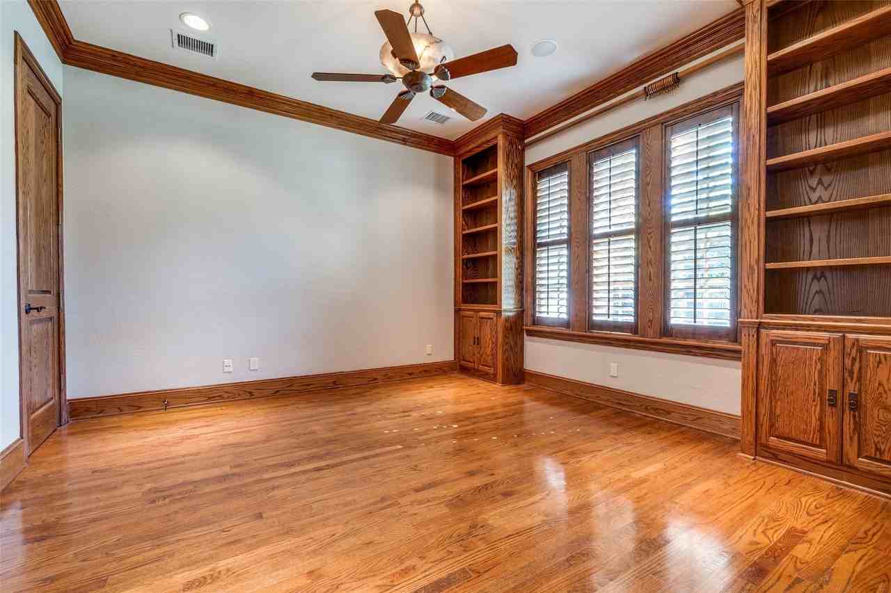 5429 Richard Ave - Photo 4 of 25