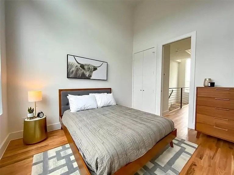 2603 Calvin St #102 - Photo 4 of 11