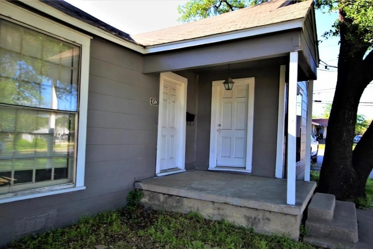 4504 Stonewall St - Photo 3 of 12