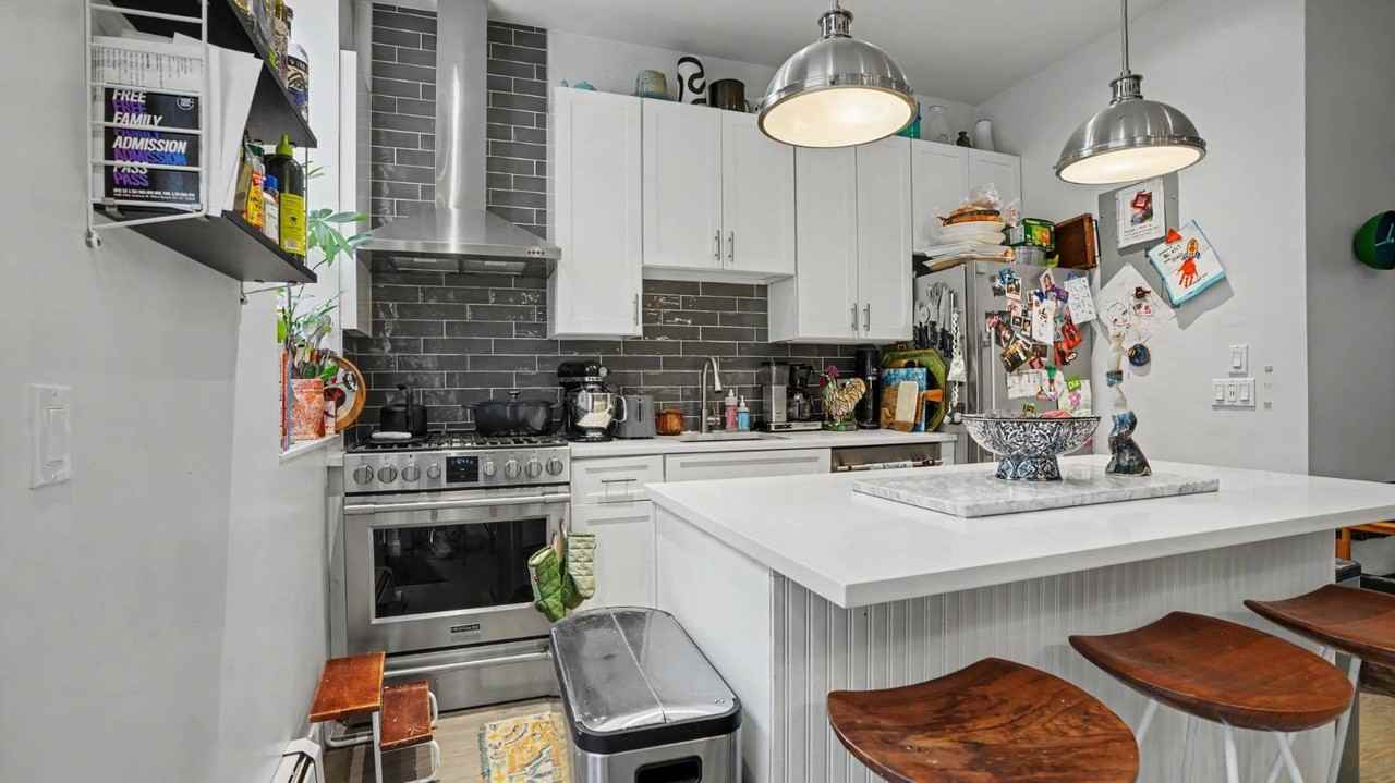 147 Stuyvesant Ave #1 - Photo 7 of 21