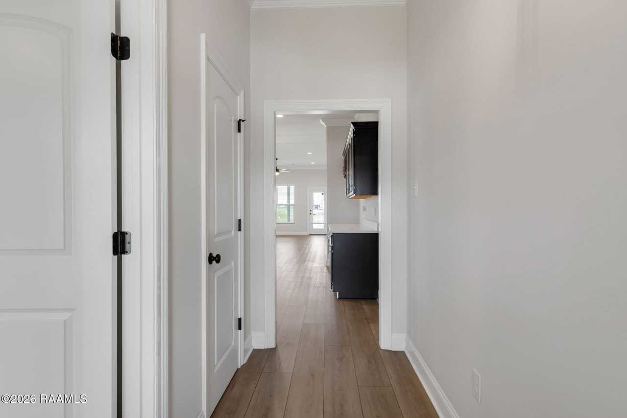 106 Bejeweled Ave - Photo 3 of 30