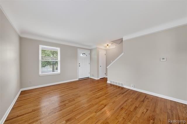 360 Parkview Dr - Photo 4 of 19