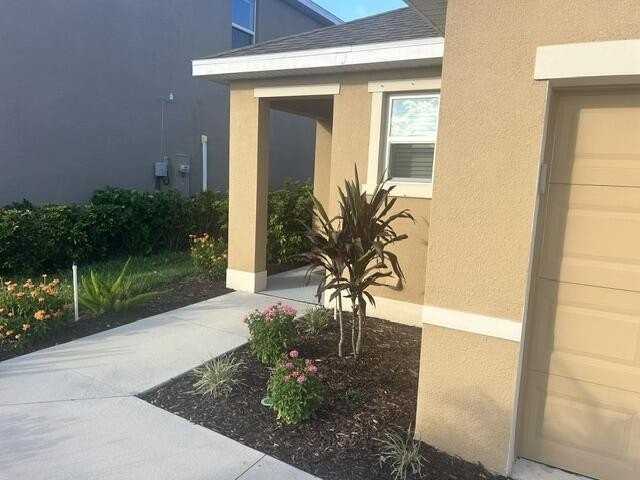 12152 Sw Rimini Way - Photo 3 of 50