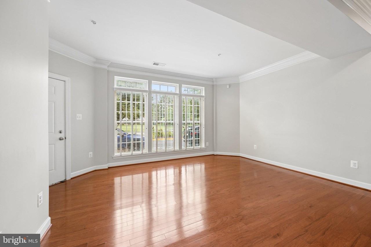 3620 Holborn Pl - Photo 7 of 45
