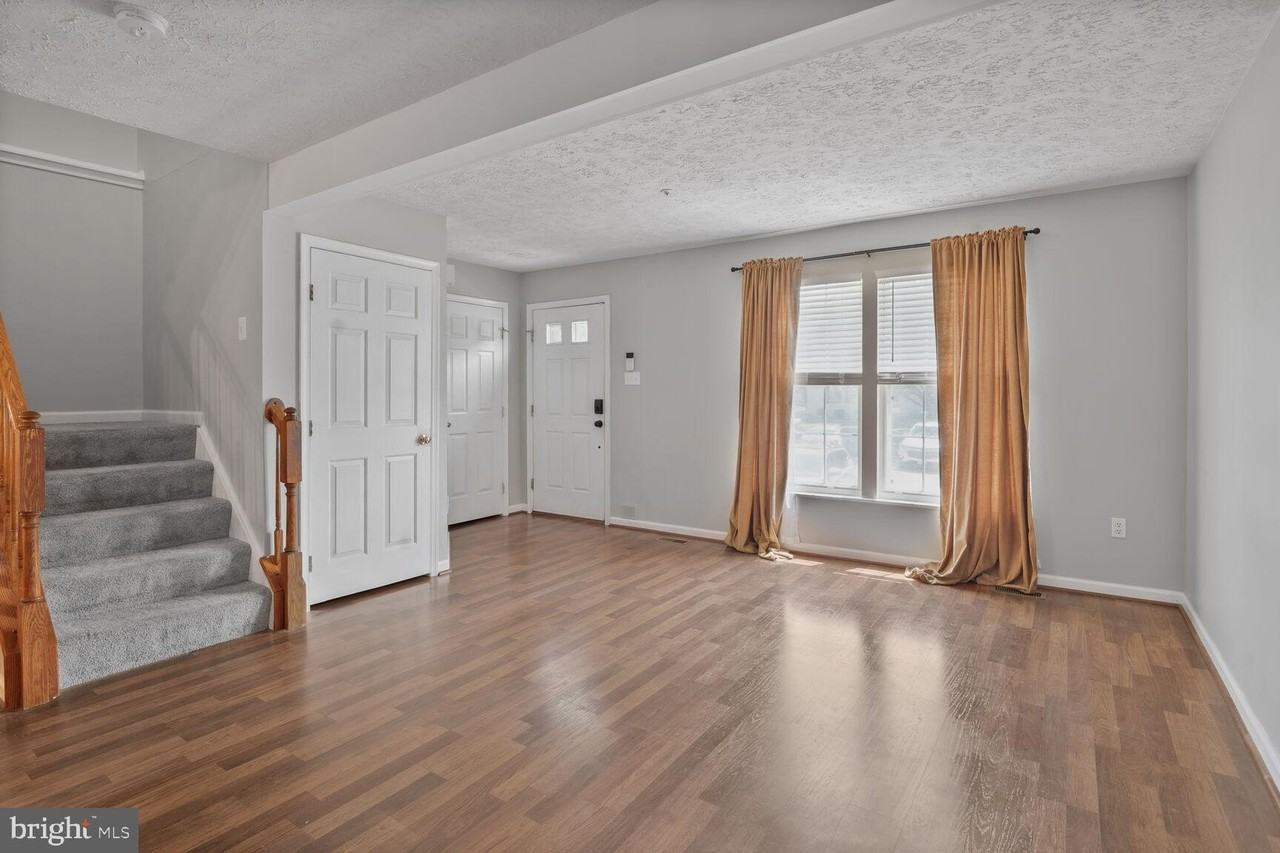 114 Paden Ct - Photo 2 of 23