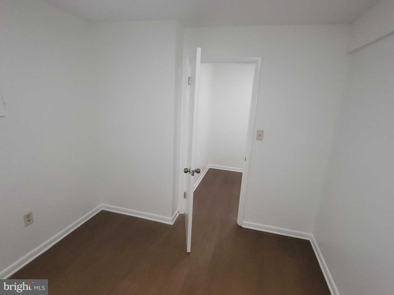 9921 Valley Park Dr #B4 - Photo 7 of 11