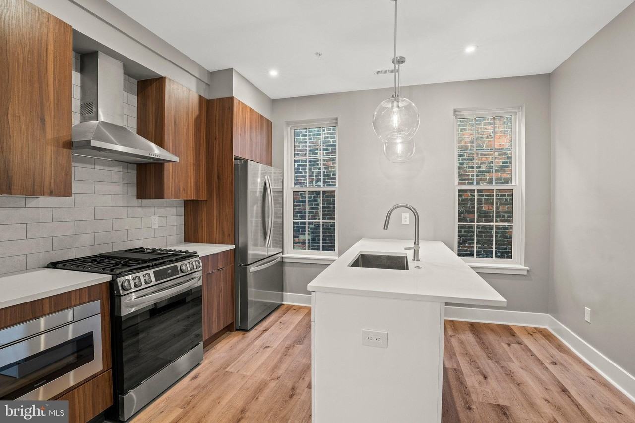 150 Fairmount Ave #2 - Photo 4 of 31