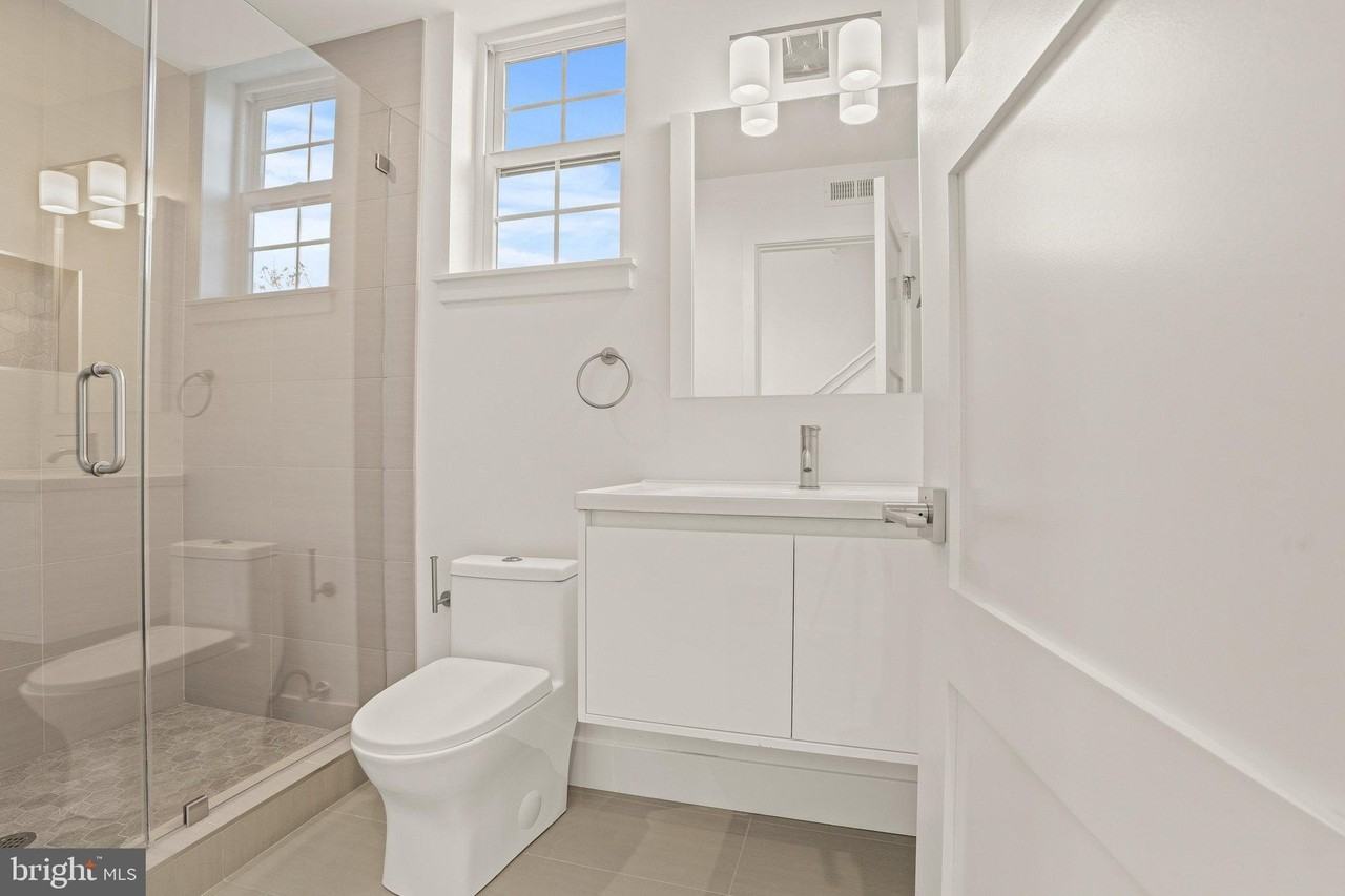 150 Fairmount Ave #2 - Photo 6 of 31