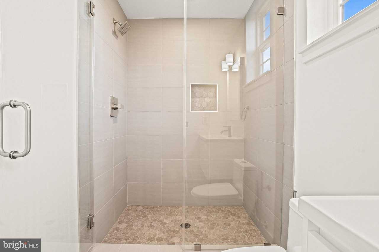 150 Fairmount Ave #2 - Photo 7 of 31