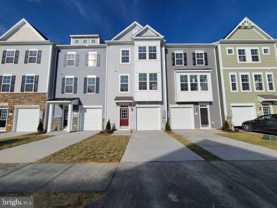108 Alderman Way - Photo 2 of 50