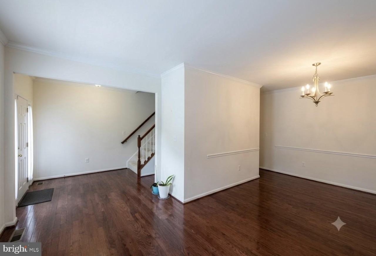 8268 Linblake Ct - Photo 3 of 4