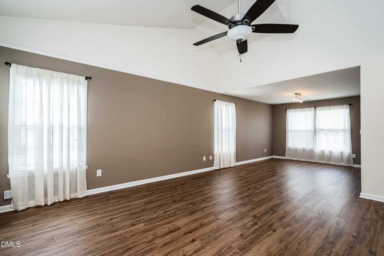 4 Richardson Cir - Photo 5 of 27