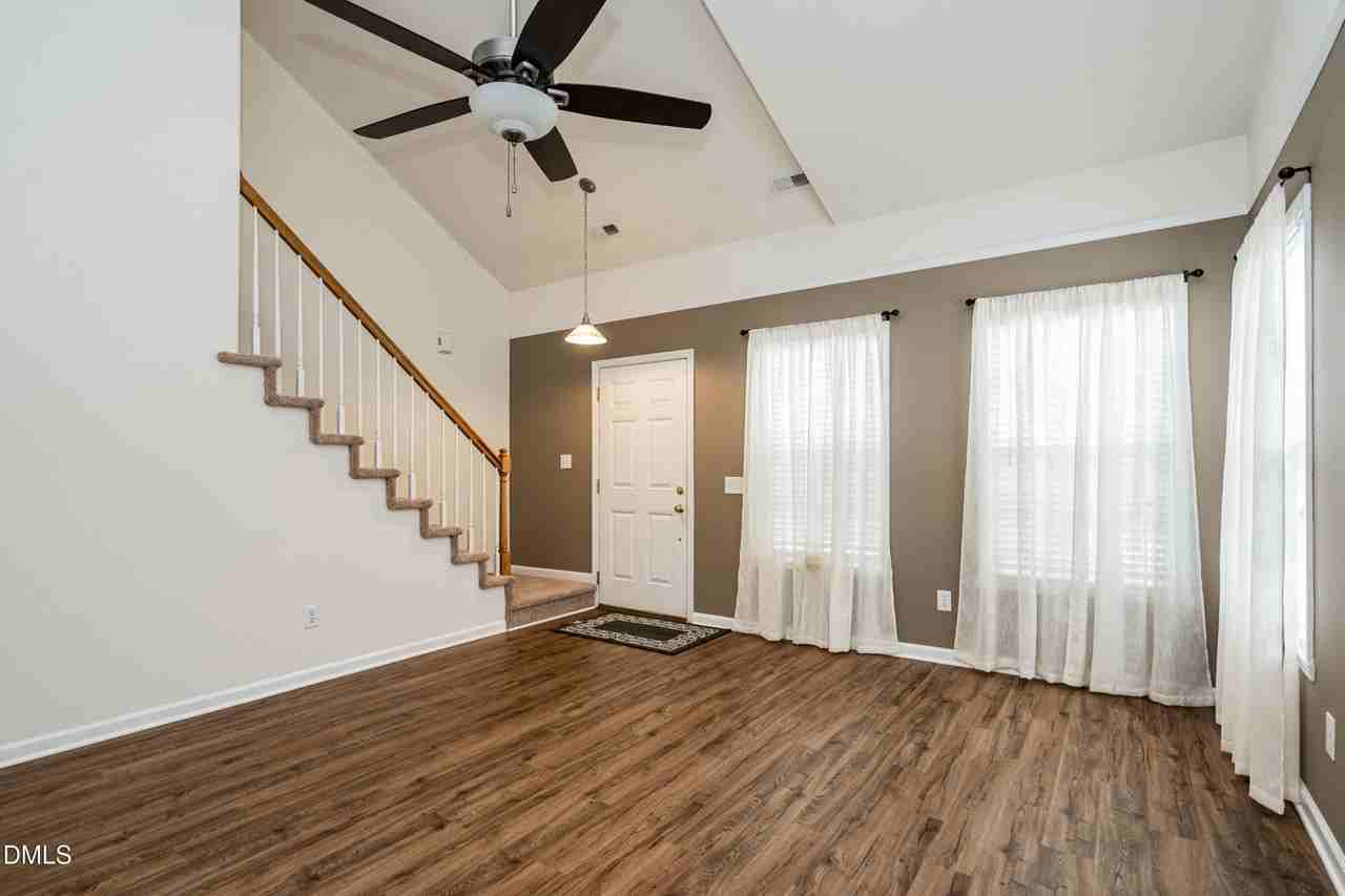 4 Richardson Cir - Photo 7 of 27