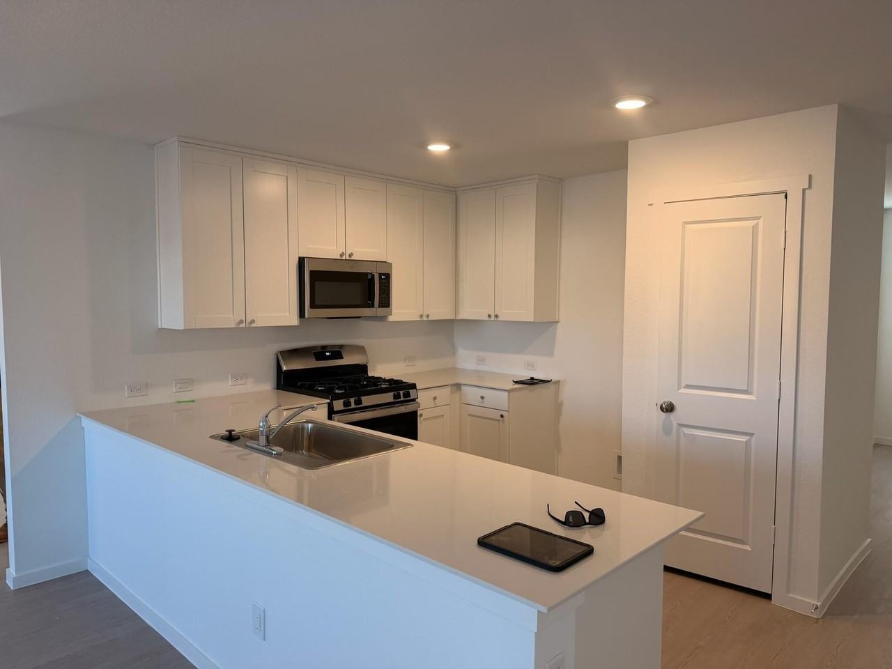1517 Good Prairie Ave - Photo 3 of 17