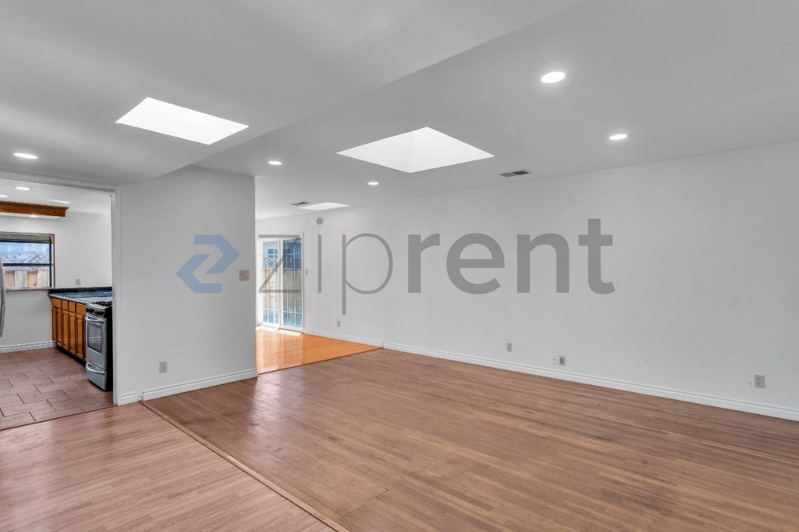 4562 Angeles Ave - Photo 6 of 17