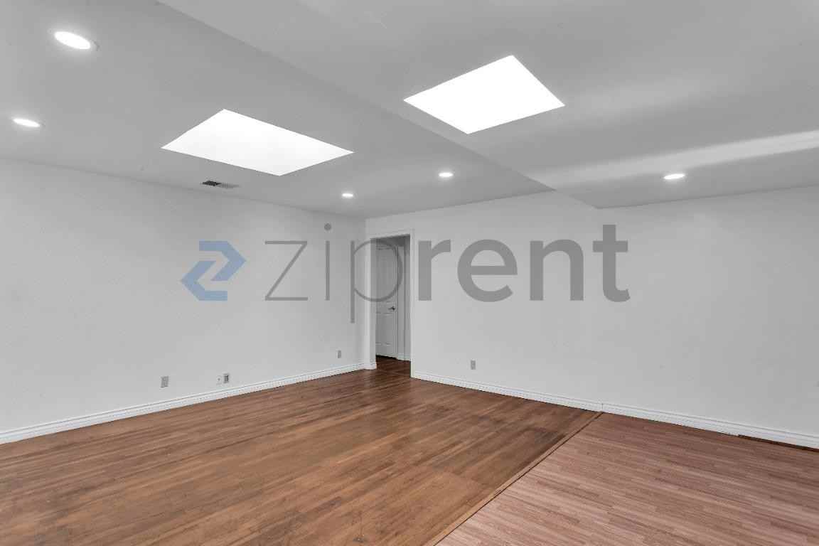 4562 Angeles Ave - Photo 7 of 17