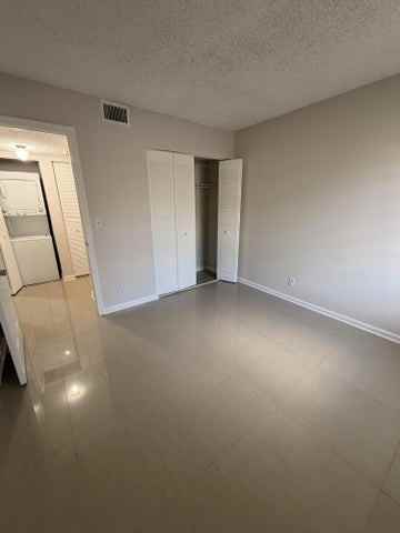 301 Norwood Terrace - Photo 7 of 8