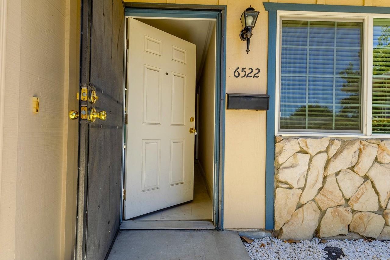 6522 Maywood Ln - Photo 3 of 11