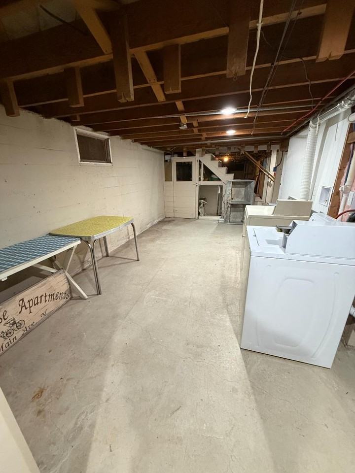 522 Main Ave N - Photo 2 of 2
