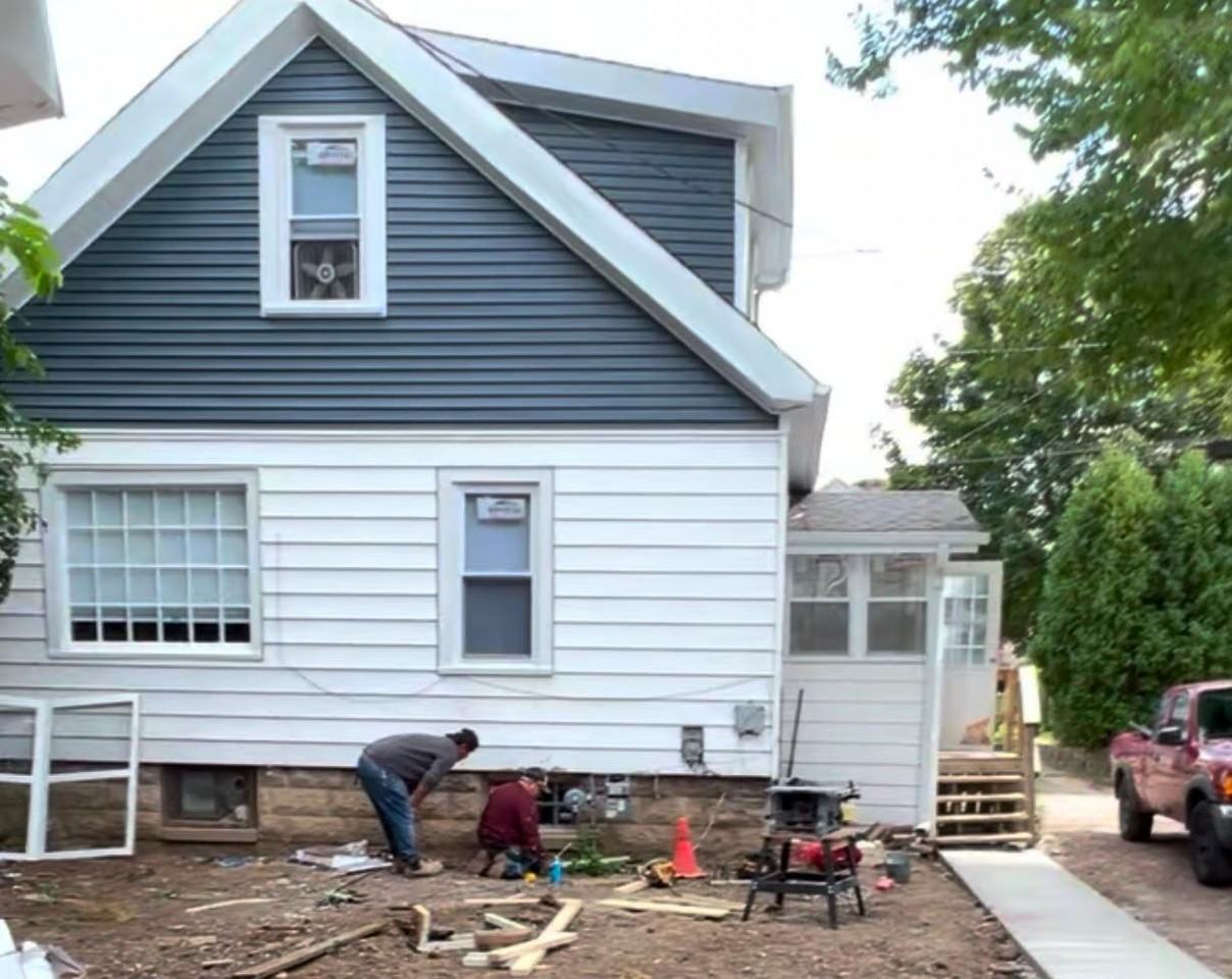 2736 N 52nd St - Photo 3 of 10