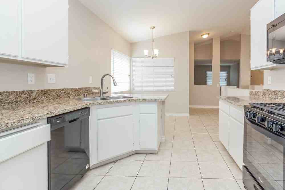 5415 Moody Vista Ct - Photo 5 of 15