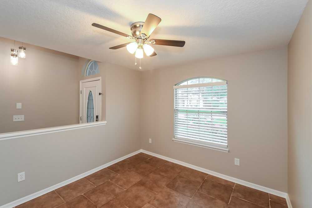 4737 Kernan Mill Ln E - Photo 5 of 16