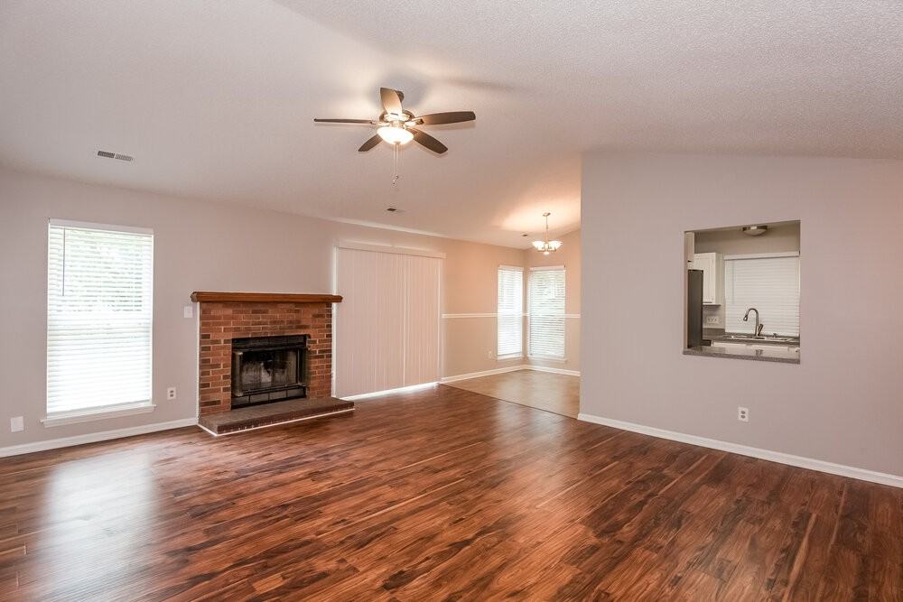 9007 Oren Thompson Rd - Photo 3 of 16